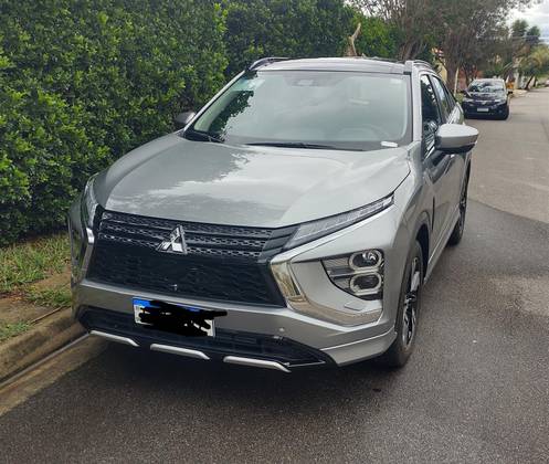 MITSUBISHI ECLIPSE CROSS 1.5 MIVEC TURBO GASOLINA HPE-S S-AWC CVT MITSUBISHI ECLIPSE CROSS 1.5 MIVEC TURBO GASOLINA HPE-S S-AWC CVT